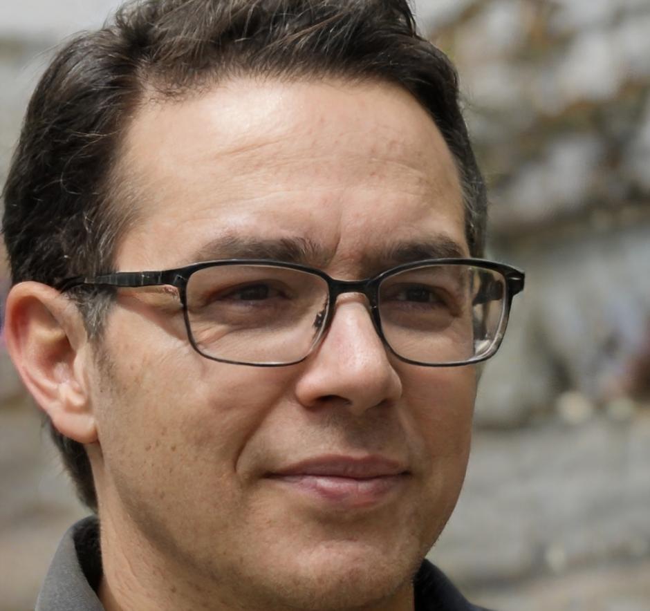 Portrait of Kieran Thorne, Senior Economic Analyst