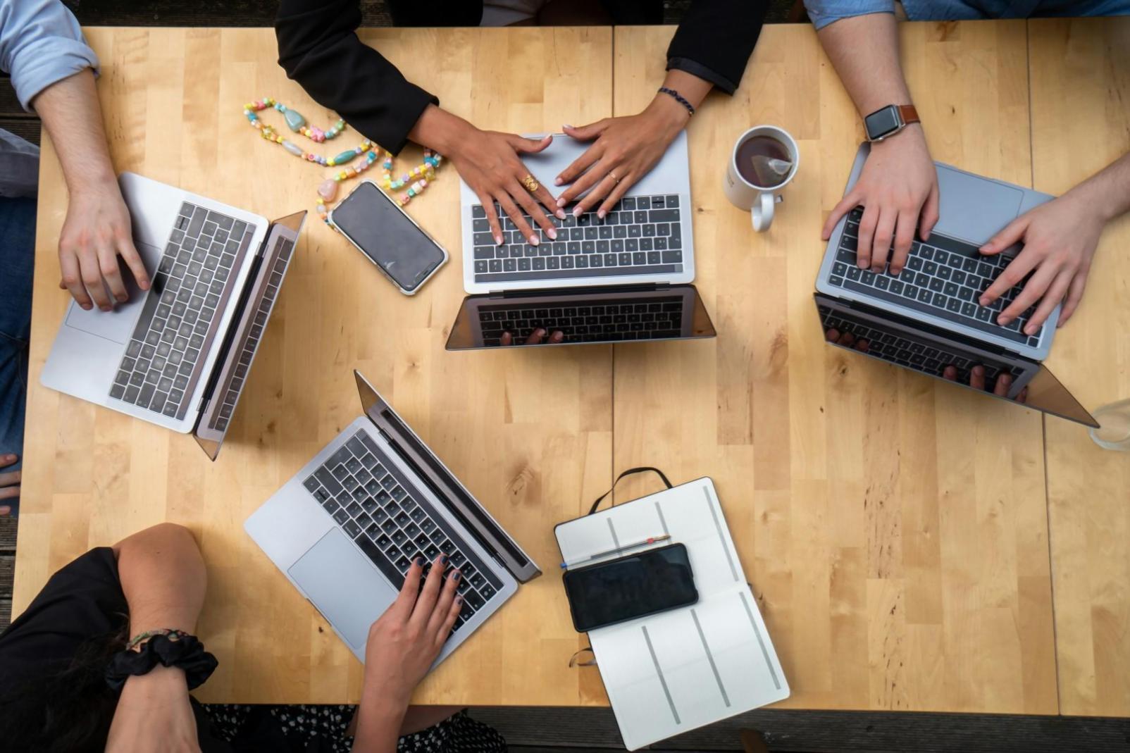 Economic data analysis and market research workspace